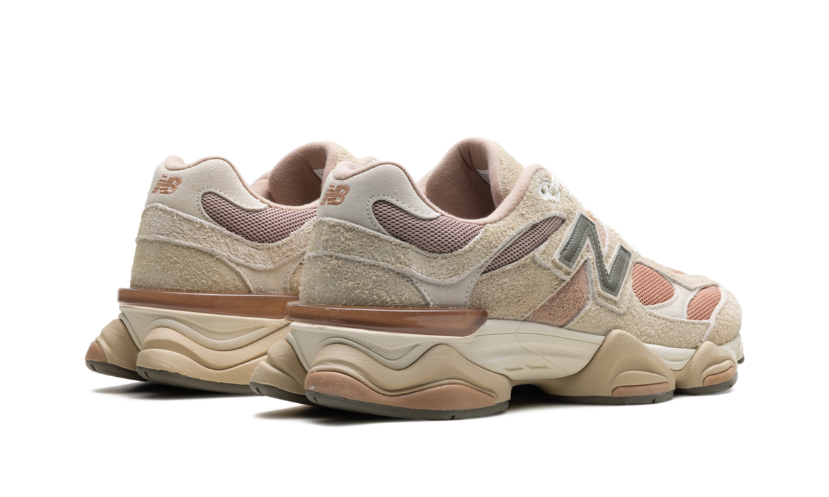 9060 "Flat Taupe Light Sparrow" U9060CWF