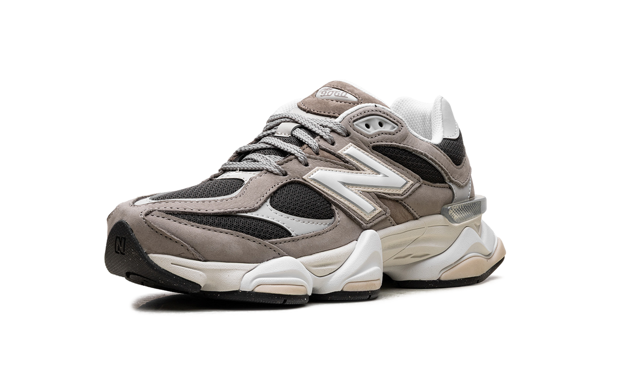 9060 "Fall Suedes Pack Arid Stone" U9060CTA