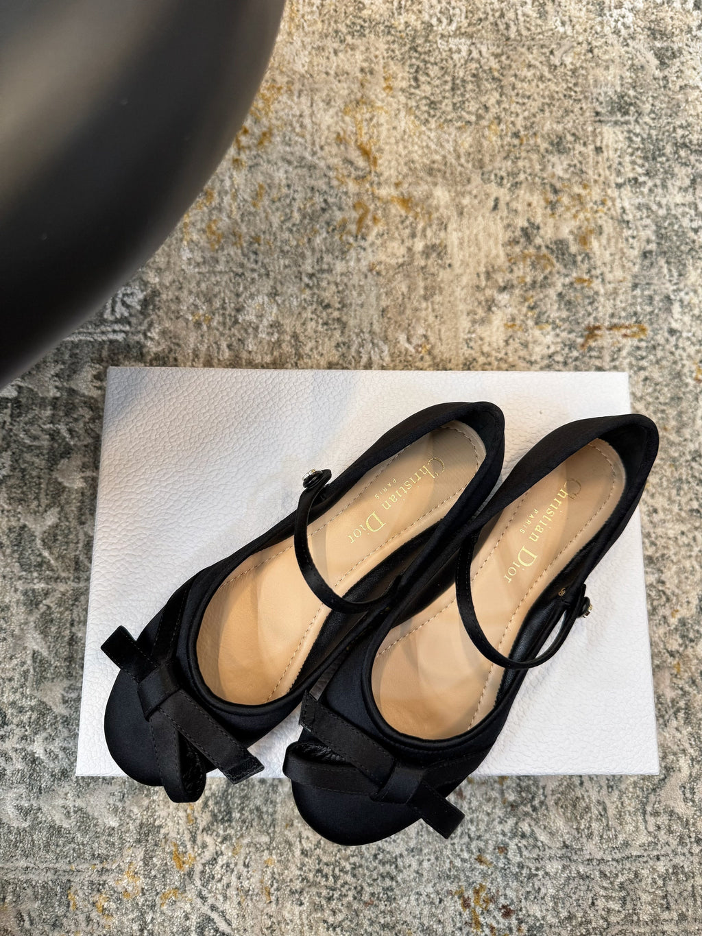 DIOR 25S LOVELY‑D BALLET FLAT 10MM IN BLACK SATIN