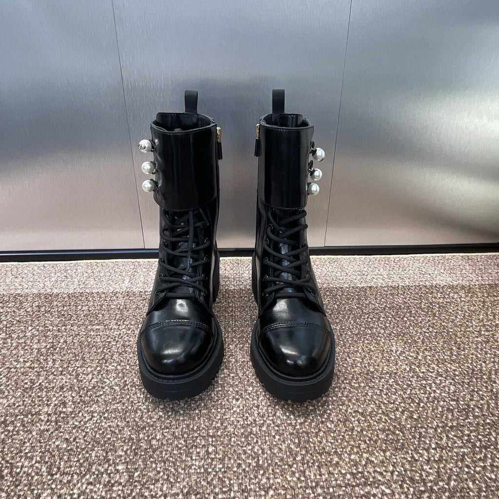 DIOR 25S D-STRIKE LACE-UP PUNK BOOTS 30MM IN BLACK CALFSKIN