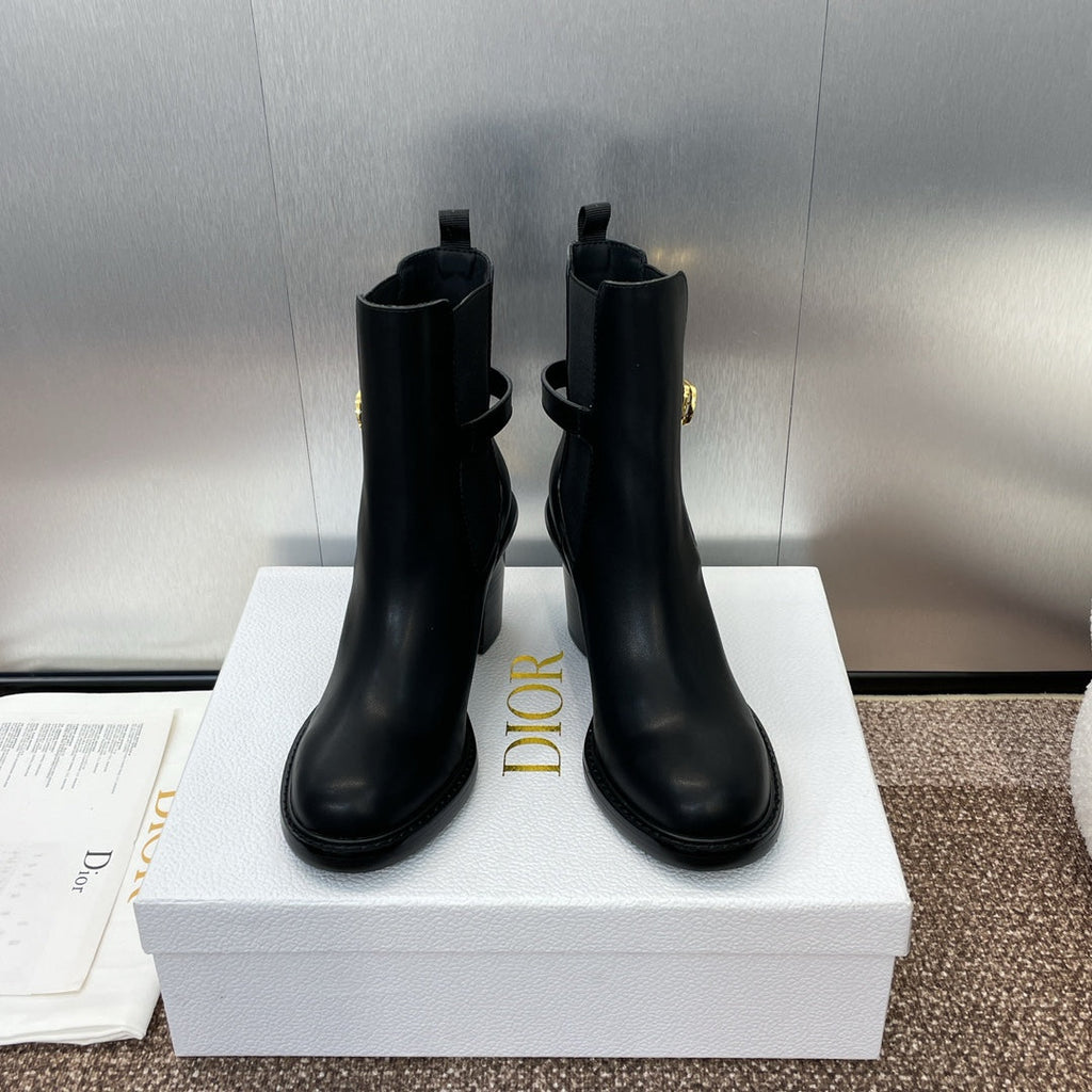 DIOR 25S MONTAIGNE MEDIUM BOOTS 70MM IN BLACK CALFSKIN